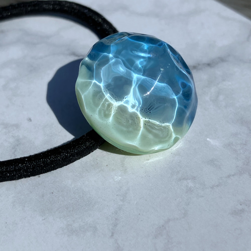 昭和レトロ 石けりのヘアゴム 水色の線 水まんじゅうみたいなガラス