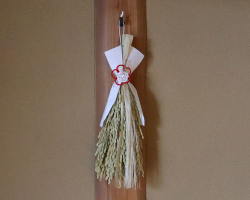 紅白梅のお正月4名様分20点セット 楽天市場】ミニ 盆栽 梅 和紙細工 迎春 お正月 置物 お年賀 オブジェ