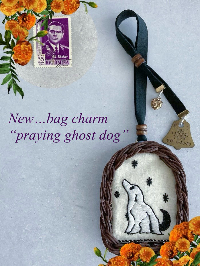 一点限定☆暗闇で光る!!ゴーストドッグの刺繍バッグチャーム『praying ghost dog』
