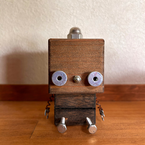 世界に一つだけのN ROBO/手作りロボット/木製ロボット/廃材/飾り/置物