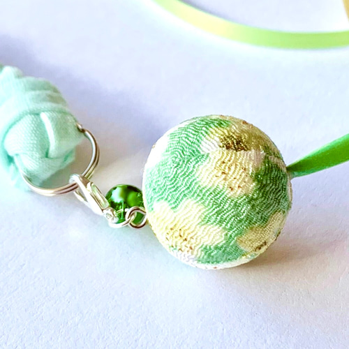 ☆紫陽花・リボン・じゃれ猫・パーツ・チャーム☆ 再販【猫じゃらしパーツ】ちりめん玉＋カールリボン/選べる色/猫の