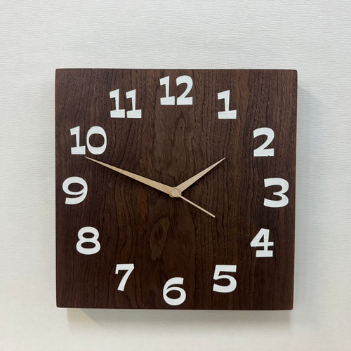 天然素材の木の温もりを感じる クラロウォールナット 置き時計 天然素材の木の温もりを感じる クラロウォールナット 置き時計 【日本