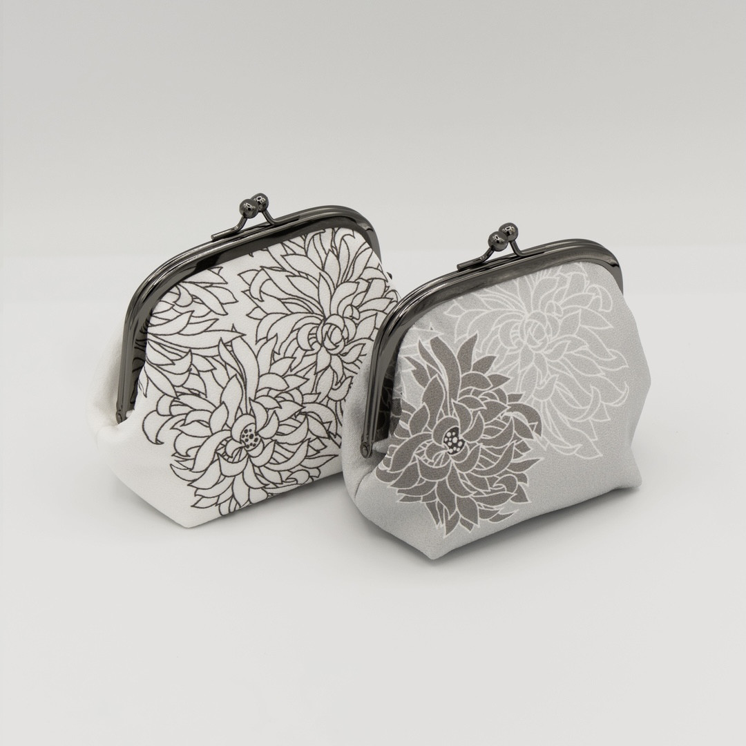 京友禅　がま口ポーチ『ONE TONE』　菊　モノトーン