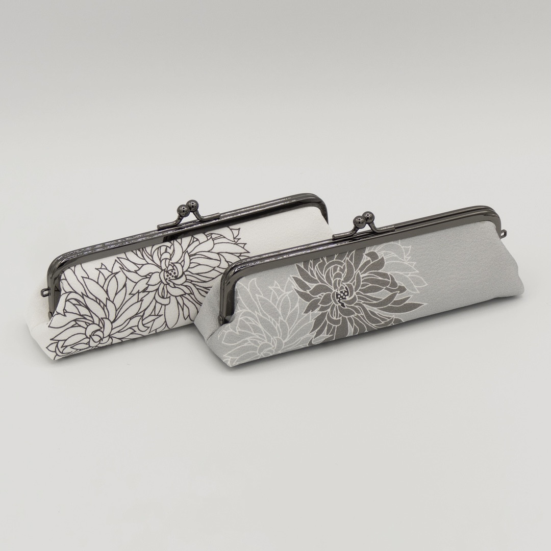 京友禅　がま口ペンケース（眼鏡ケース）『ONE TONE』　菊　モノトーン