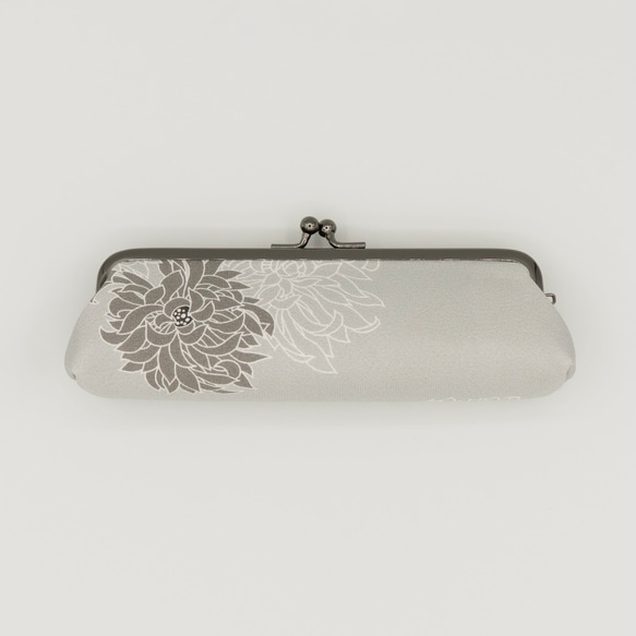 京友禅　がま口ペンケース（眼鏡ケース）『ONE TONE』　菊　モノトーン 5枚目の画像