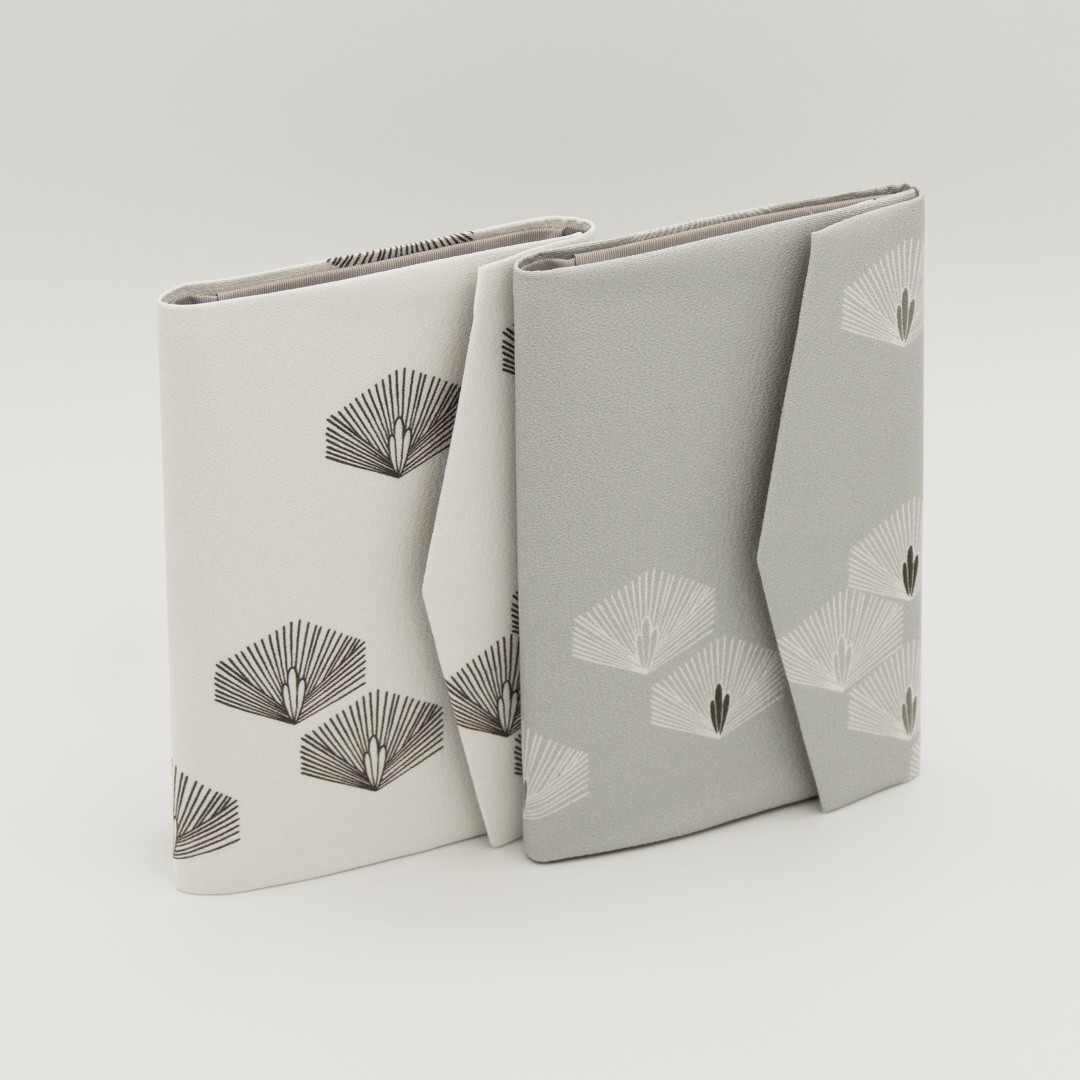 京友禅　お薬手帳ケース『ONE TONE』　松　モノトーン