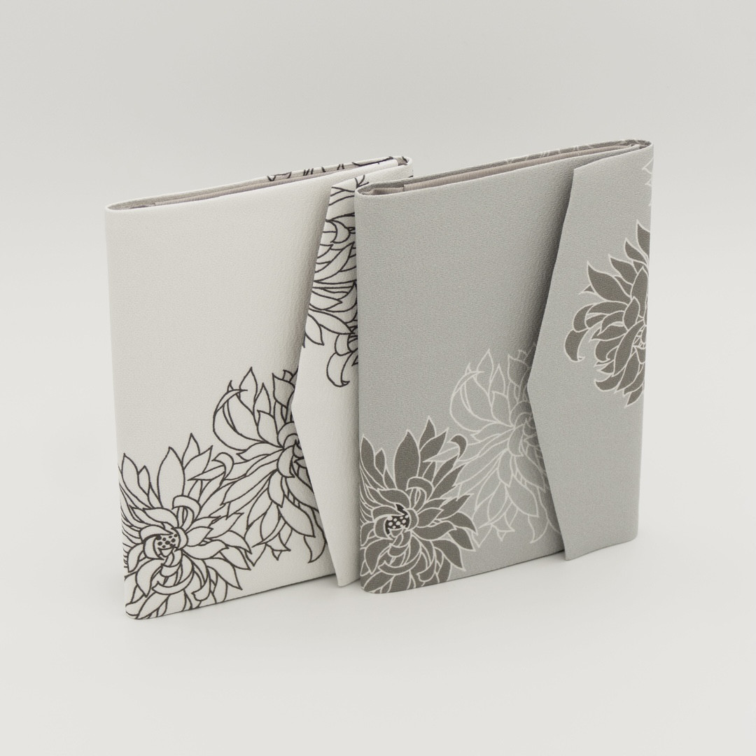 京友禅　お薬手帳ケース『ONE TONE』　菊　モノトーン