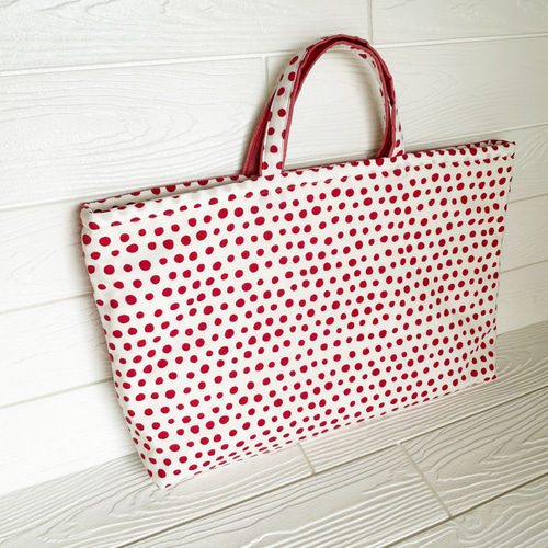 25 ハンドメイド　チェリーレッスンバッグ 水玉　ドットフリルバッグ　黒 62 入園入学セット フリルレッスンバッグ 水玉 ドット チェリー