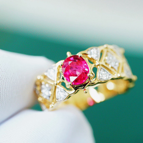 豪華」K18 天然ルビー 天然ダイヤモンド リング 純愛 女性 女王 0.78ct 