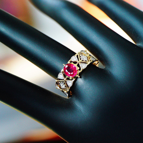 豪華」K18 天然ルビー 天然ダイヤモンド リング 純愛 女性 女王 0.78ct 