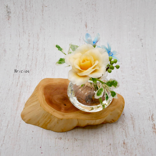 ちょこんとさん。置くだけ♪美しいを貴方に✿クレイフラワー バラ NO