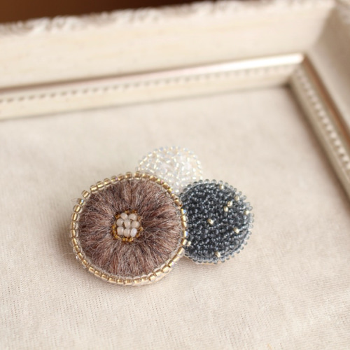 刺繍ブローチ　専用商品 トワワ】ブラウン オートクチュール刺繍ブローチ creema限定