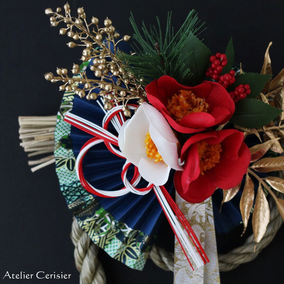お正月飾り しめ縄＜紅白 椿＞青扇 二重しめ飾り アーティフィシャルフラワー 【Creema限定】 3枚目の画像