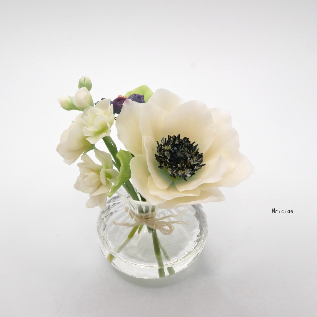 ちょこんとさん。置くだけ♪美しいを貴方に✿クレイフラワー アネモネ ストック ブルーベリー  NO.MWA2S9H4D