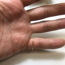 K18 1.5ミリ幅 ベネチアンチェーンリング 18金 イエローゴールド リング 4枚目の画像