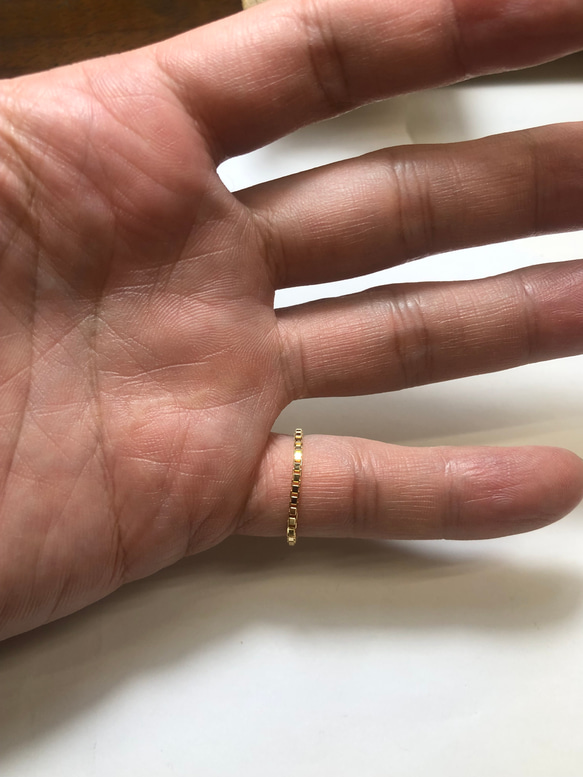 K18 1.5ミリ幅 ベネチアンチェーンリング 18金 イエローゴールド リング 4枚目の画像