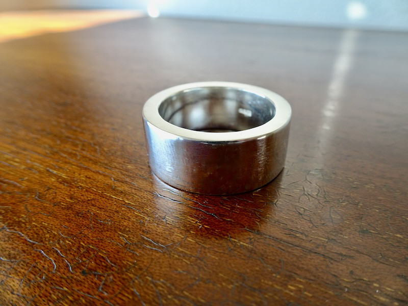 仁尾彫金『幅１cm厚み３ミリ、プラチナ平打リング』ハンドメイド337 499,800円