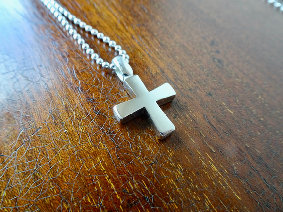 仁尾彫金『プラチナ、十字クロス』ハンドメイド331 ネックレス  