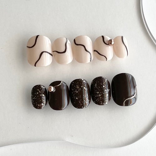 うねうねブラウン ネイルチップ うねうねブラウン ♡ ネイルチップ ネイルチップ（つけ爪） Runash I