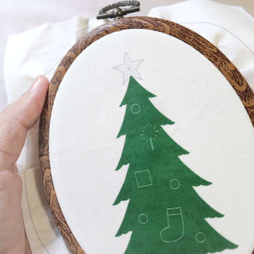 刺繍キット②】クリスマスツリー（動画付き） タペストリー・壁掛け