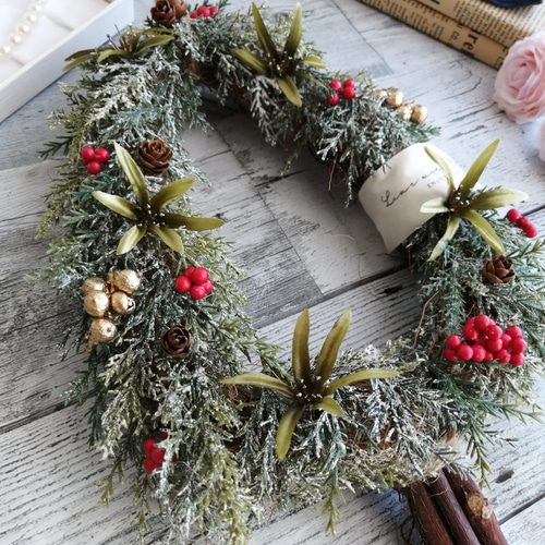 Xmas壁掛け アレンジメント Xmas】壁掛けのクリスマスツリー型リース 造花 フェイク インテリア