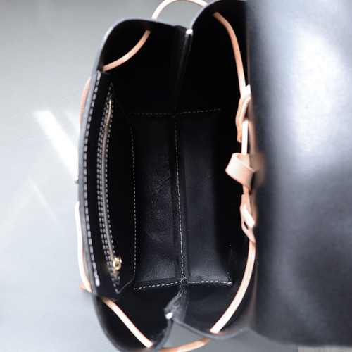 牛革手作りリュックサックレザーバックパック リュック・バックパック