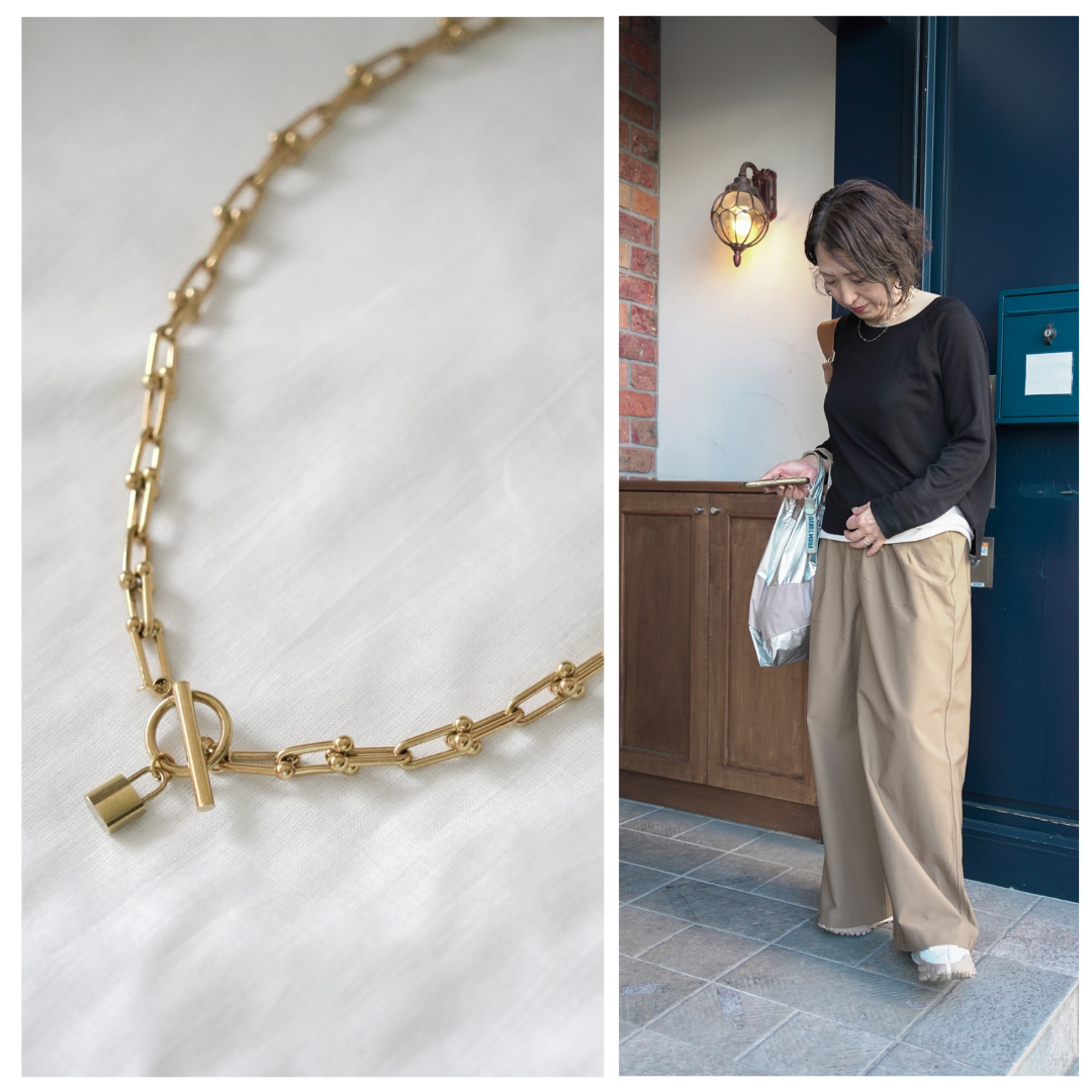 シンプルに差がつく　小さなロックのチェーンネックレス（ゴールド）ーLock Chainー