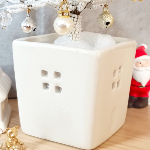 ホワイトクリスマスツリー 高さ23cm ゴージャスなホワイト＆ゴールド