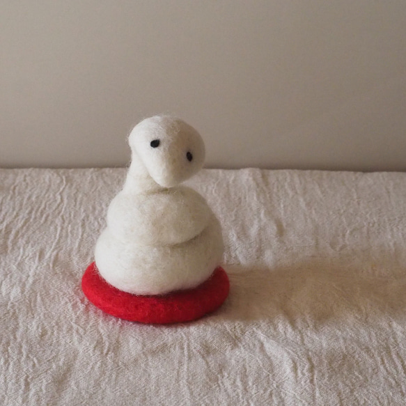 羊毛フェルト 蛇 白蛇 干支 マスコット 正月飾り 縁起物 鏡餅