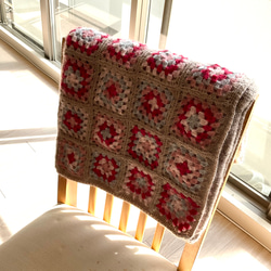 モヘヤのブランケット　ひざ掛け　モチーフ　グラニースクエア 4枚目の画像