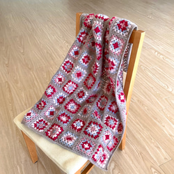 モヘヤのブランケット　ひざ掛け　モチーフ　グラニースクエア 2枚目の画像