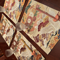 楽天 送料無料にならない 2725豪華刺繍のランチョンマット❗️4枚セット 花嫁衣装の丸帯 Table Supplies