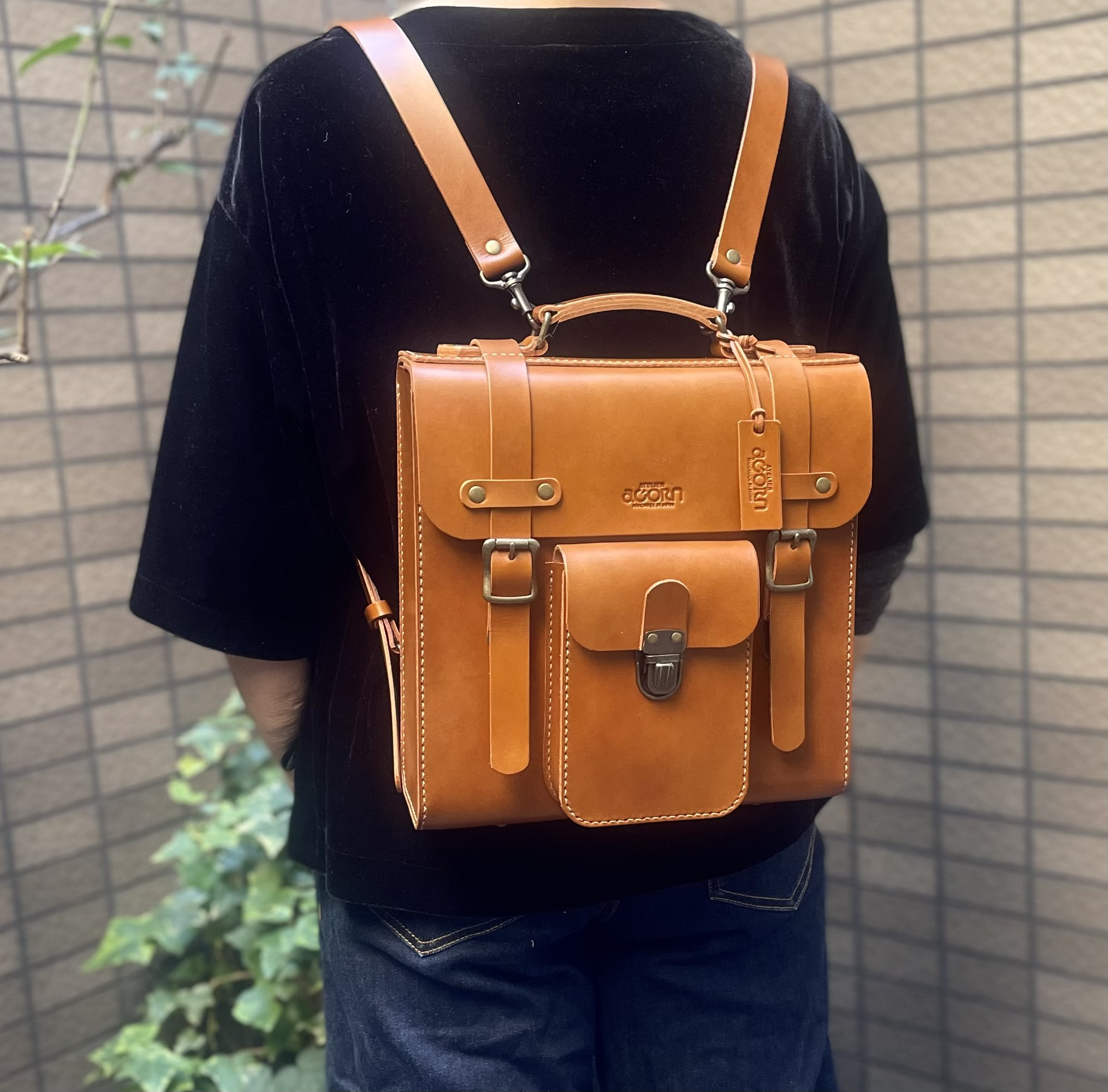 《　30%OFF  》　ヌメ革　リュック　キャメル　手縫い　☆送料無料