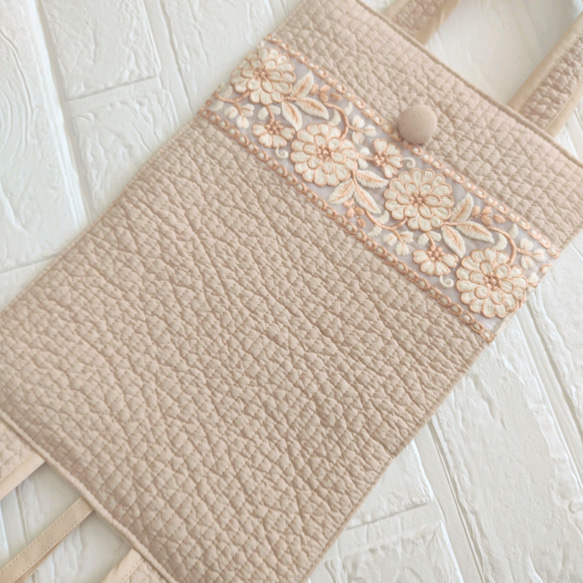 レビューブックカバー ヌビキルト ベージュ インド刺繍リボン 2枚目の画像