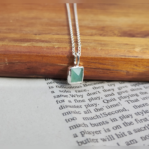 専用 天然翡翠保証 ペンダント AU750印 男女兼用 専用 天然翡翠保証