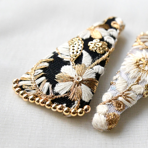 バラ刺繍パッチンピン♡むらさき さくらんぼレース刺繍パッチンピン - メルカリ