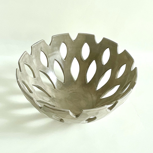 フルーツボウル 菓子鉢（グレーブラウン）Fruits bowl (gray brown