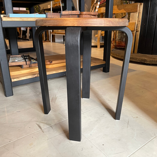 在庫あり椅子スツールキッチンリビングダークブラック杉材天然木