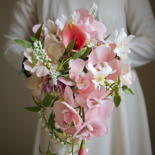 ウェディングブーケ 胡蝶蘭ブーケ キャスケードブーケ ナチュラル