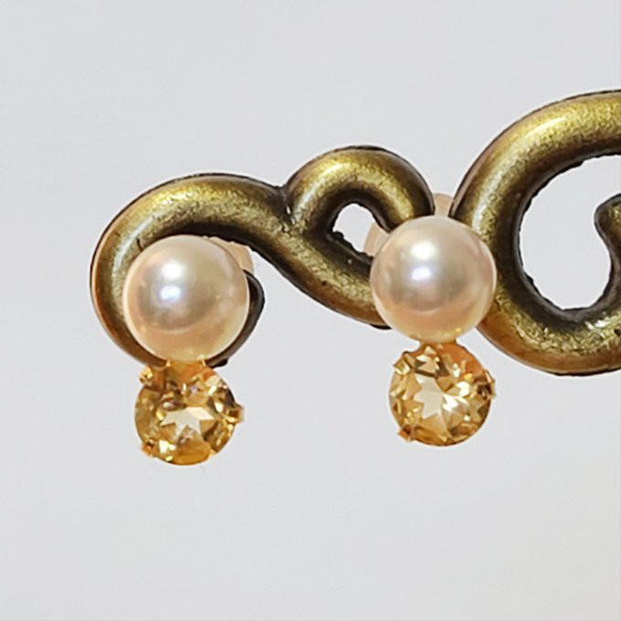 K18(刻印入)アコヤ真珠・シトリンピアス