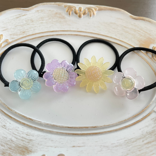 にゃあゴ❤(ӦｖӦ。)さま　お花　レジン　ハンドメイド　ヘアゴム にゃあゴ❤(ӦvӦ。)さま お花 レジン ハンドメイド ヘアゴム