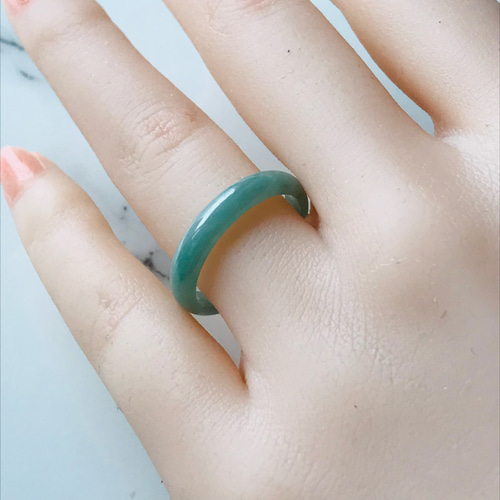 R50-048］ ジェイド JADE ヒスイ 本翡翠 くりぬき リング 天然石