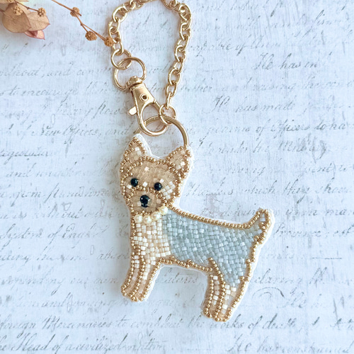 2way】ビーズ刺繍のうちの子ブローチ、バッグチャーム・ヨークシャー