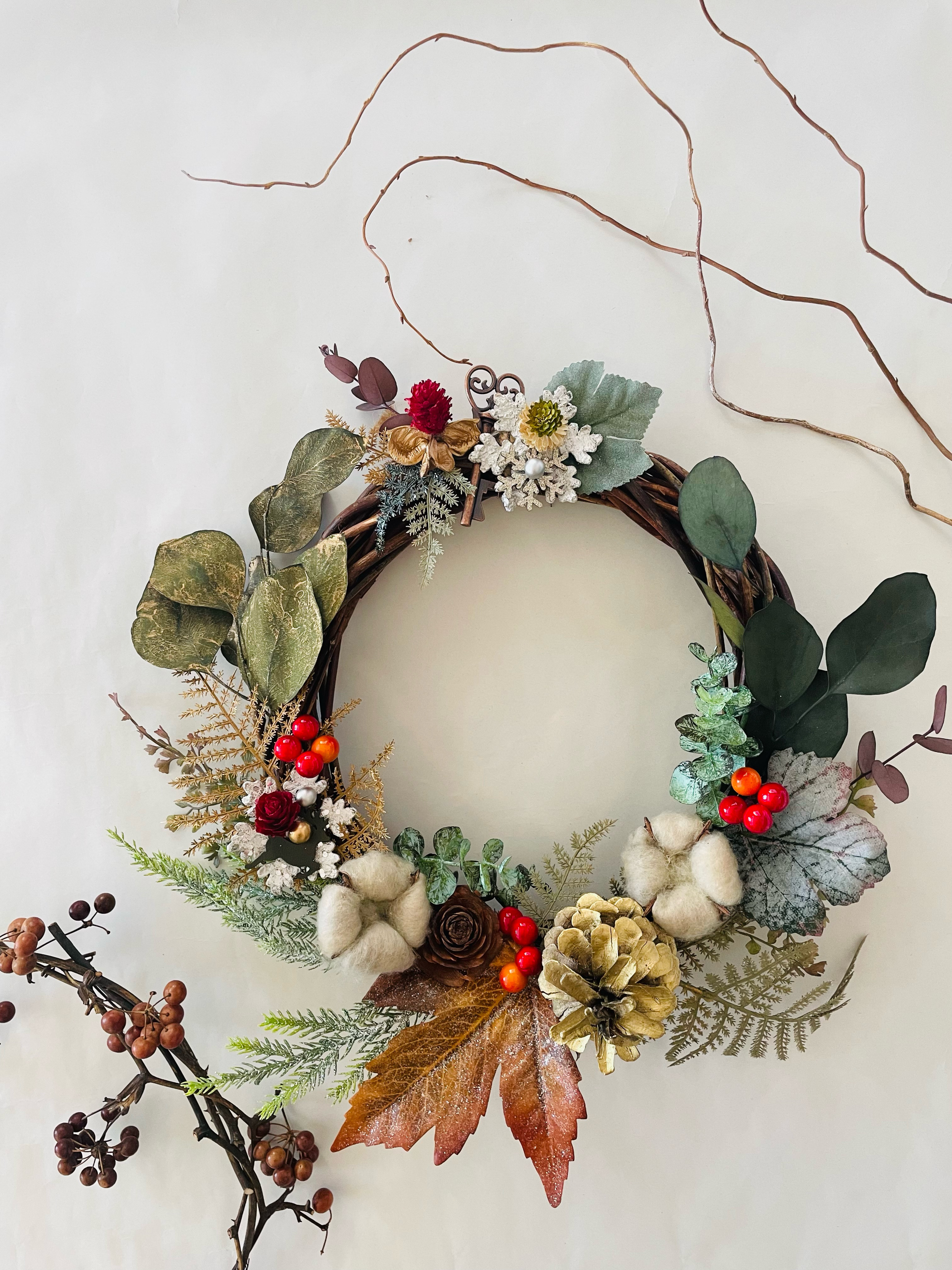 大人気作品再販✴︎送料無料◎深い森のクリスマスリース✴︎お正月飾りと2wayで！正月オーナメント付