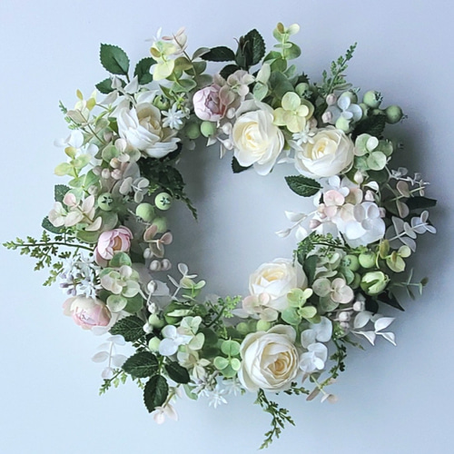 リース・ラナンキュラスとバラなど - フラワーエスト | 札幌花屋 バラ