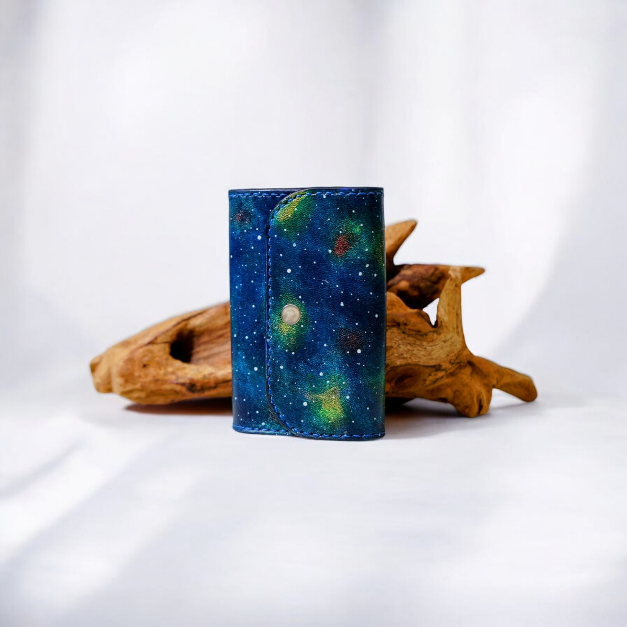 『星の銀河シリーズ』星のカケラ舞う銀河のようなレザーキーカードケース  革小物  キーケース カードケース レザー 銀河