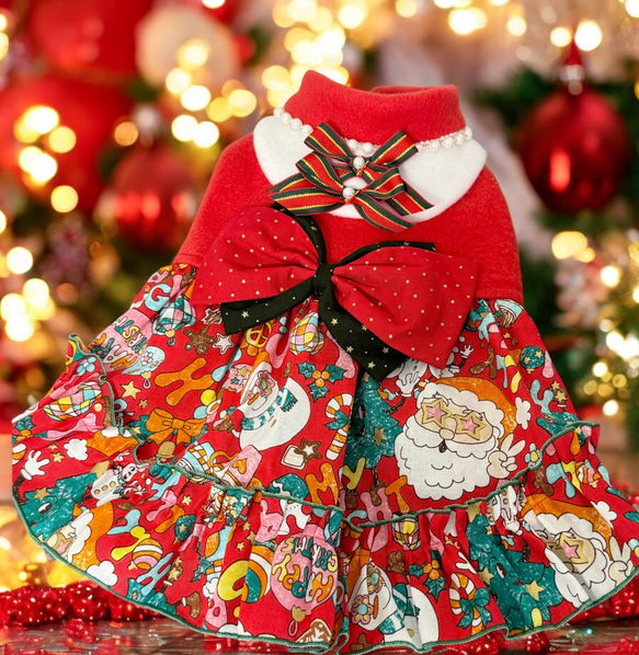 犬服／猫服 クリスマス ワンピース かわいいクリスマス柄赤