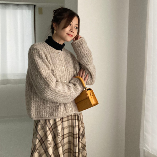 お値下げ　シェリエsheller ジャケットライクパールカーディガン お値下げ シェリエsheller ジャケットライクパールカーディガン