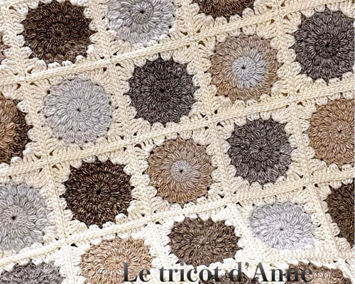 ブランケット☆手編みモチーフつなぎ☆ひざ掛け☆マルチカバー①