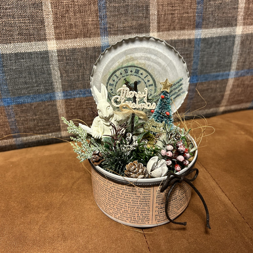 再販＾＾うさぎさんのメリークリスマス リメ缶アレンジ^_^ミニ